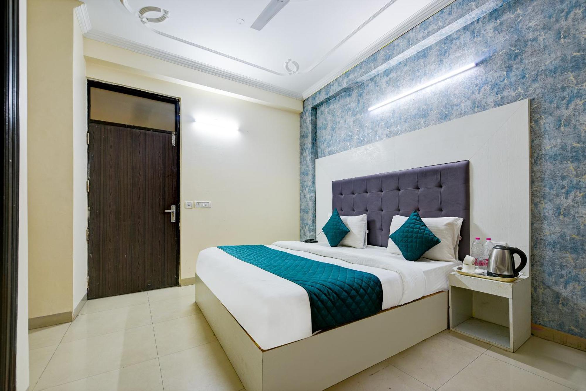 ניו דלהי Airport Hotel Mayank Residency מראה חיצוני תמונה